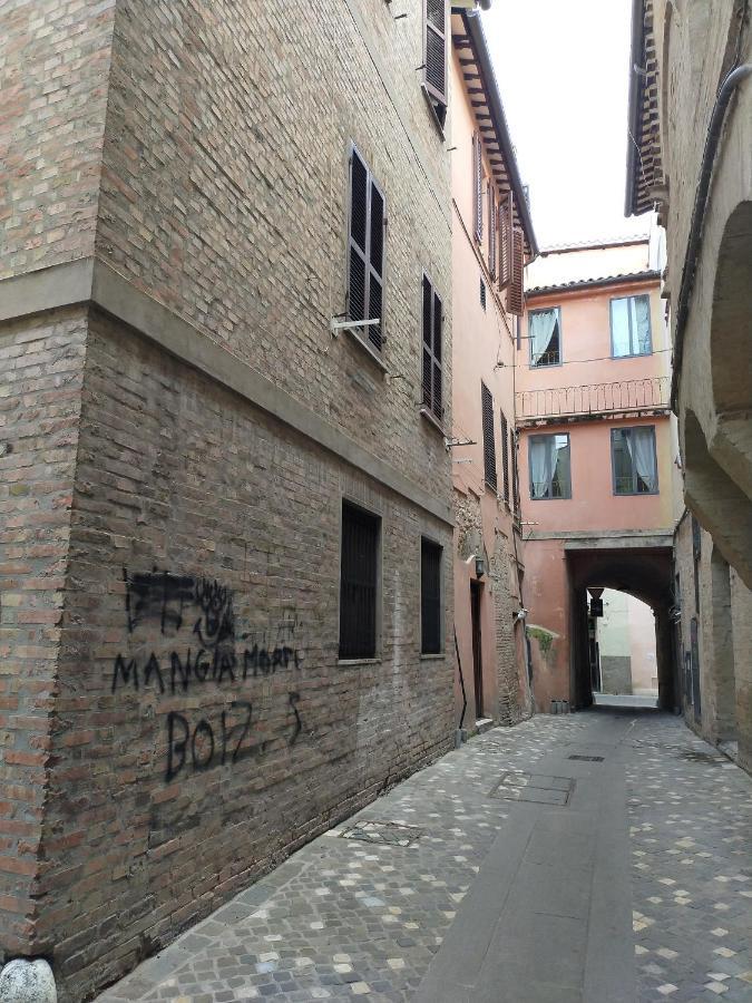 Traivicolidifoligno Hotel Exterior photo